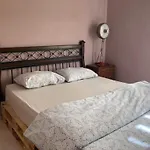 Merkez Kaleici Muhtesem Balkonlu Lägenhet *