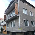 Merkez Kaleici Muhtesem Balkonlu Lägenhet