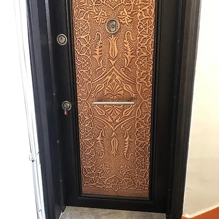 Merkez Kaleici Muhtesem Balkonlu Apartment *