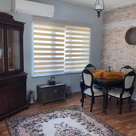 Merkez Kaleici Muhtesem Balkonlu Apartment
