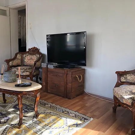 Merkez Kaleiçi Muhteşem Balkonlu Daire
