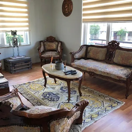 Merkez Kaleici Muhtesem Balkonlu Antalya
