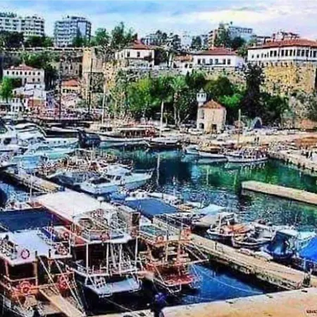 Merkez Kaleiçi Muhteşem Balkonlu Daire Antalya
