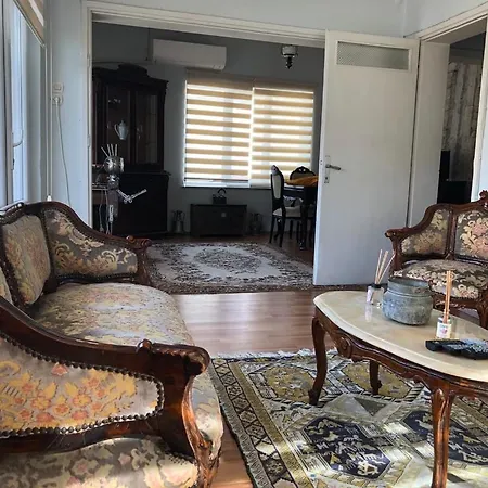 Merkez Kaleiçi Muhteşem Balkonlu Antalya