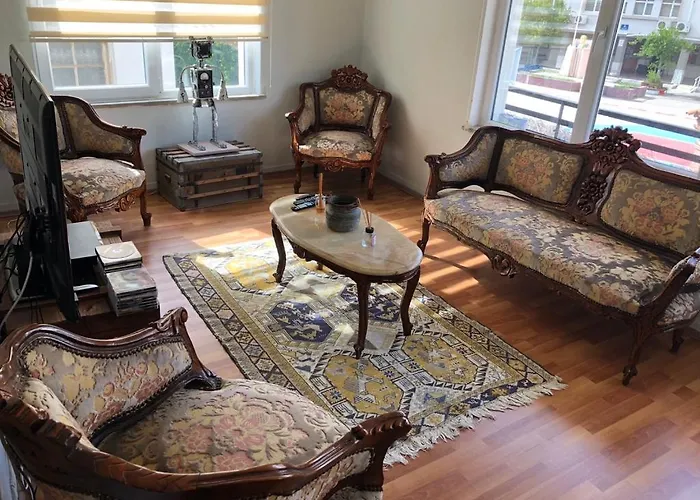 Merkez Kaleici Muhtesem Balkonlu *