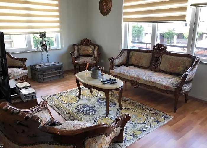 Merkez Kaleici Muhtesem Balkonlu Antalya