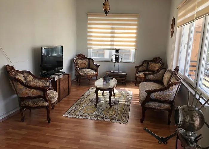 Merkez Kaleici Muhtesem Balkonlu Appartement *