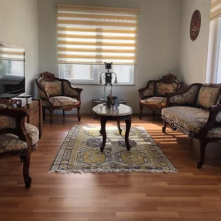 Merkez Kaleiçi Muhteşem Balkonlu